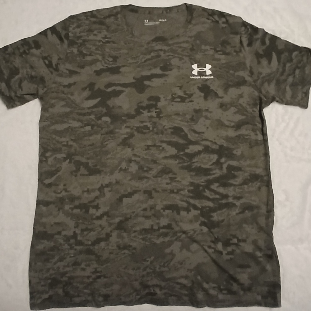 🔥🔥ON SALE Under Armour T-Shirt Men L Cotton Polyester Army Green 8-Bit Camo